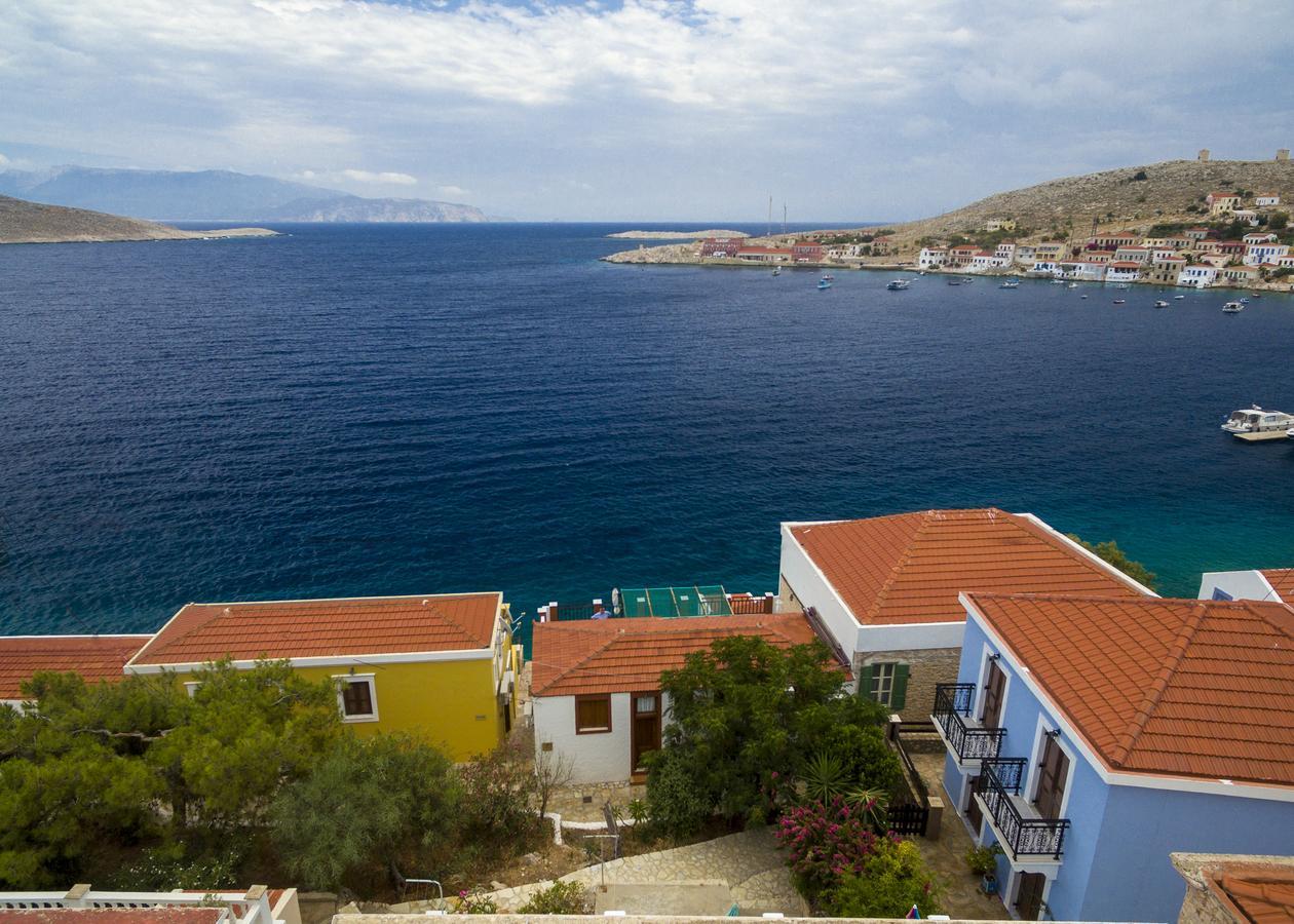 Roulas Apartments Chalki Town Extérieur photo