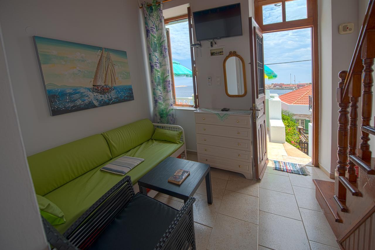Roulas Apartments Chalki Town Extérieur photo